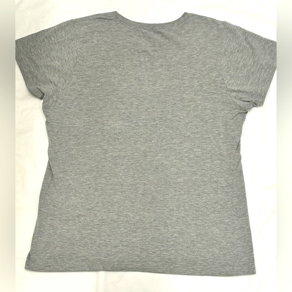 The Office/Dunder Mifflin T shirt - Picture 2 of 3